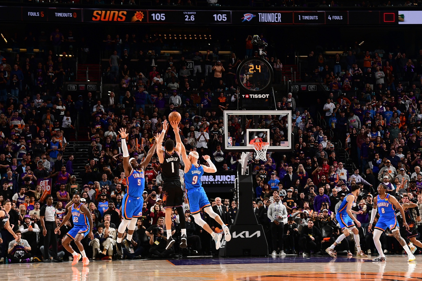 V体育-太阳目前22胜15负西部第7！布克2K能力值升至93